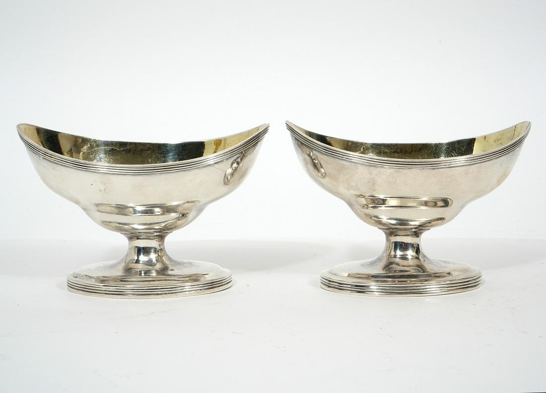 Pair of John Wallis Georgian Silver Salts (1 of 5)