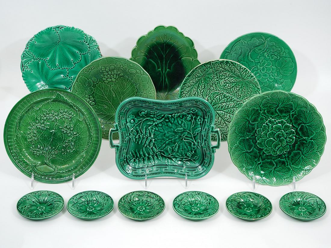 Mixed Lot of 13 Majolica Leaf Dishes (1 of 7)