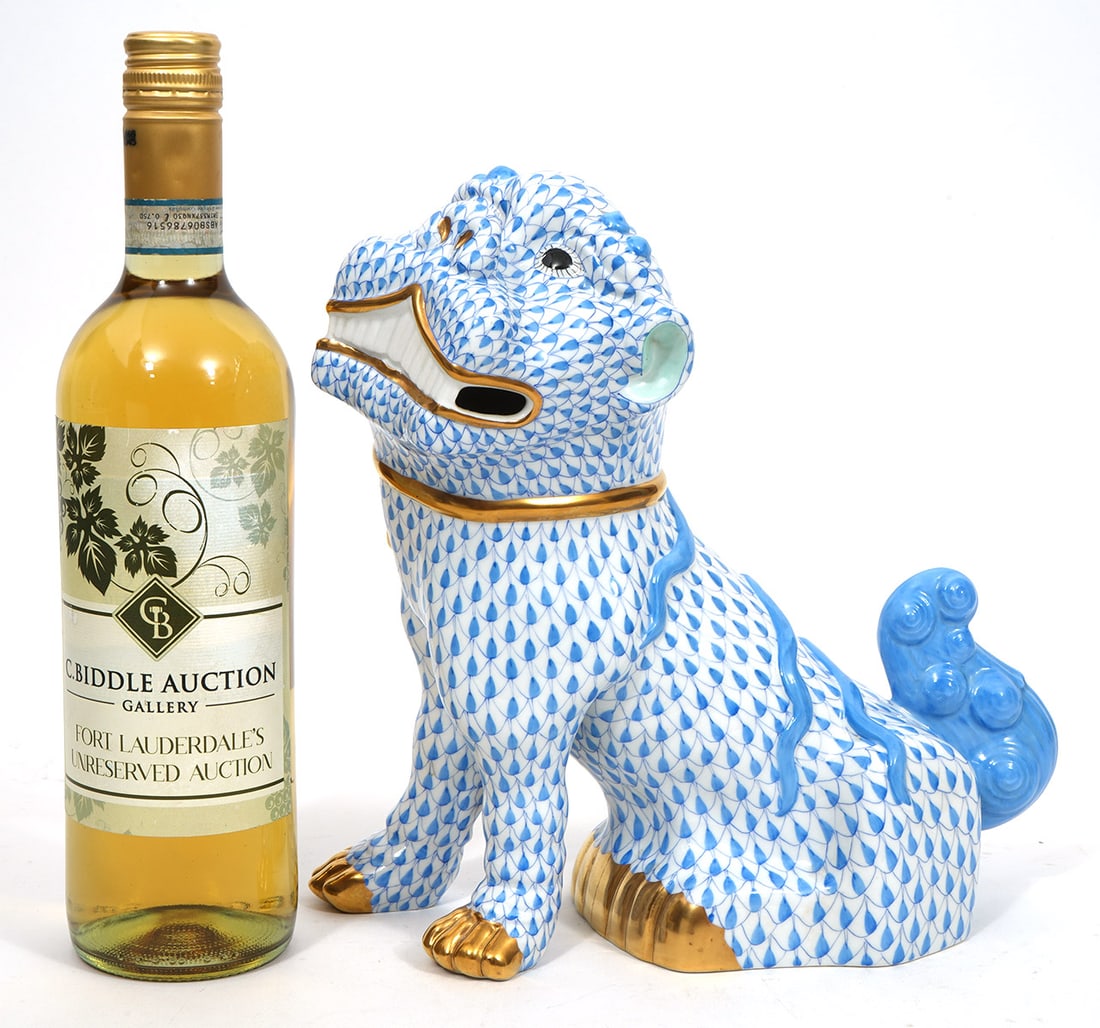 Large Herend Blue Fishnet Foo-Dog Porcelain Figure (1 of 6)