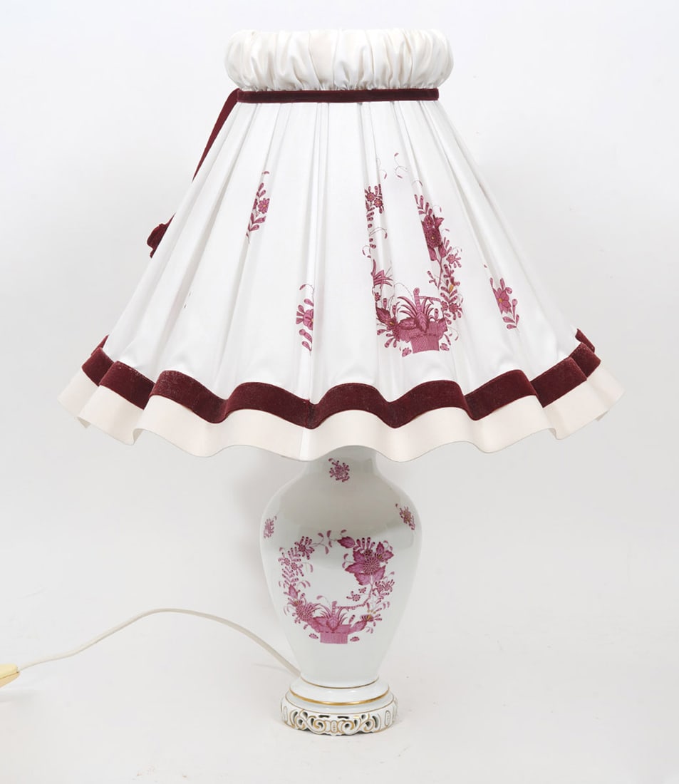 Herend Indian Basket Raspberry Table Lamp (1 of 5)
