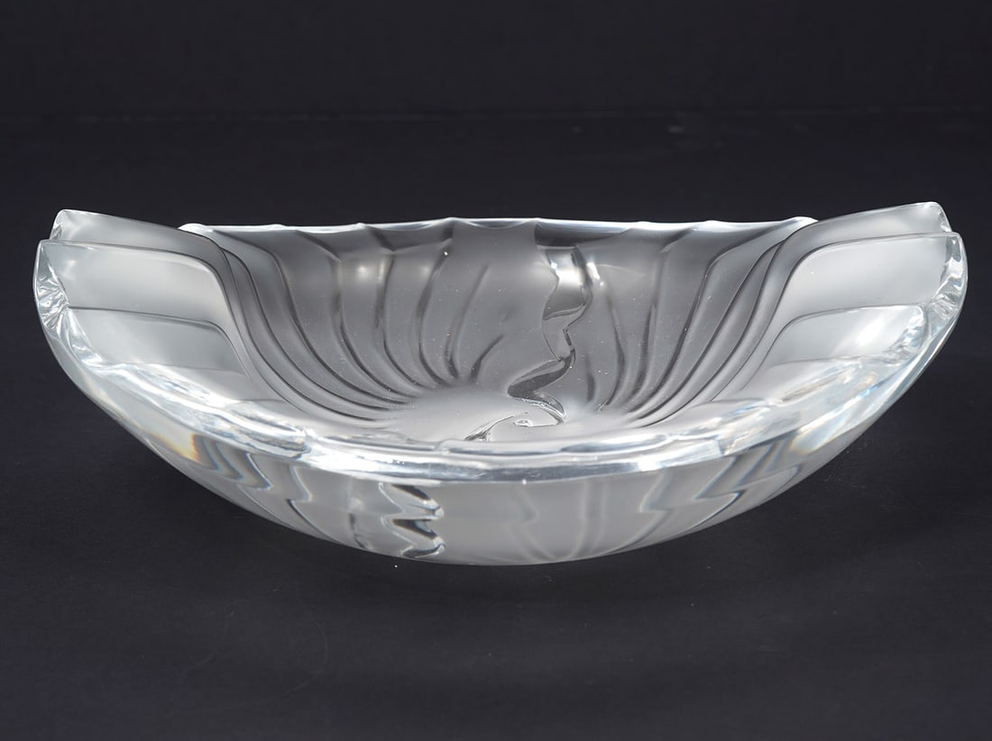 Lalique "Nancy" Cendrier Crystal Ashtray (1 of 7)