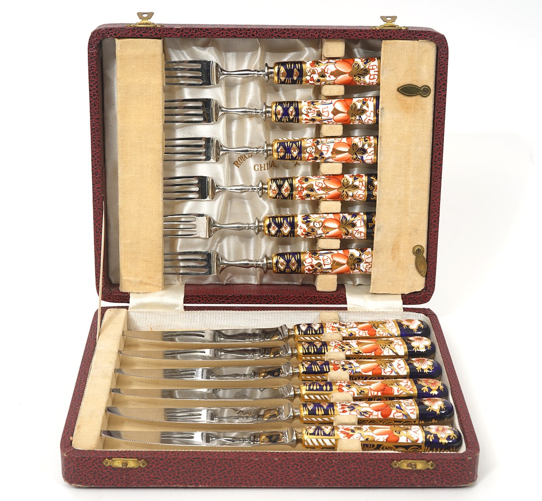 Royal Crown Derby Old Imari Cutlery & Pcs. (1 of 20)