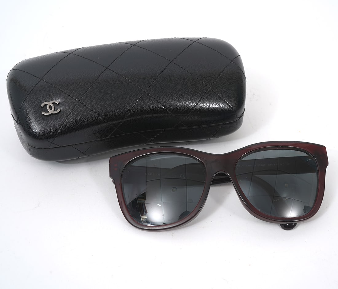 Chanel Woman's Red Sunglasses in Black Case (1 of 7)