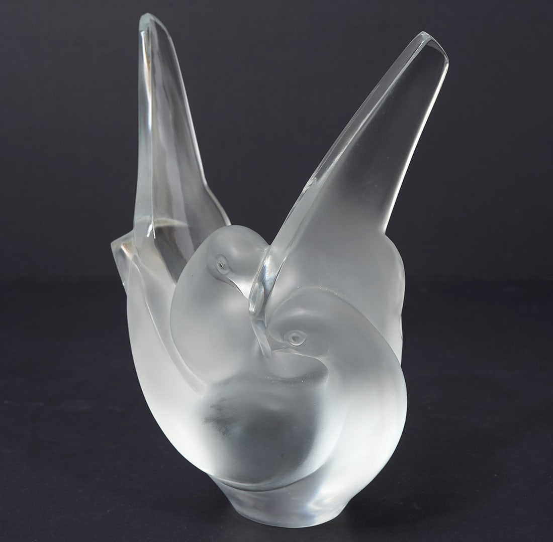 Lalique 'Sylvie' Dove Frosted Crystal Vase (1 of 6)