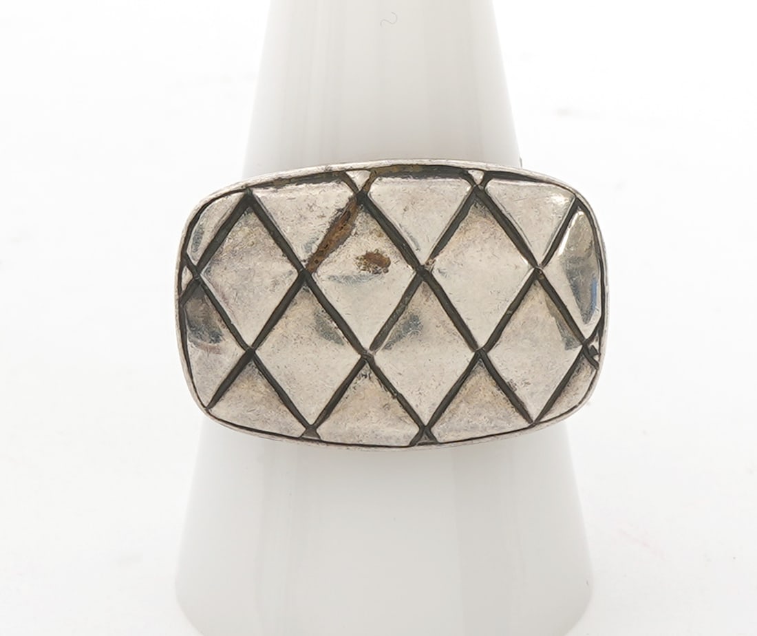 John Hardy Sterling Basketweave Signet Ring (1 of 8)