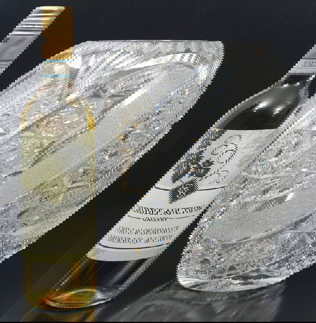 American Brilliant-Cut Crystal Vase (1 of 6)