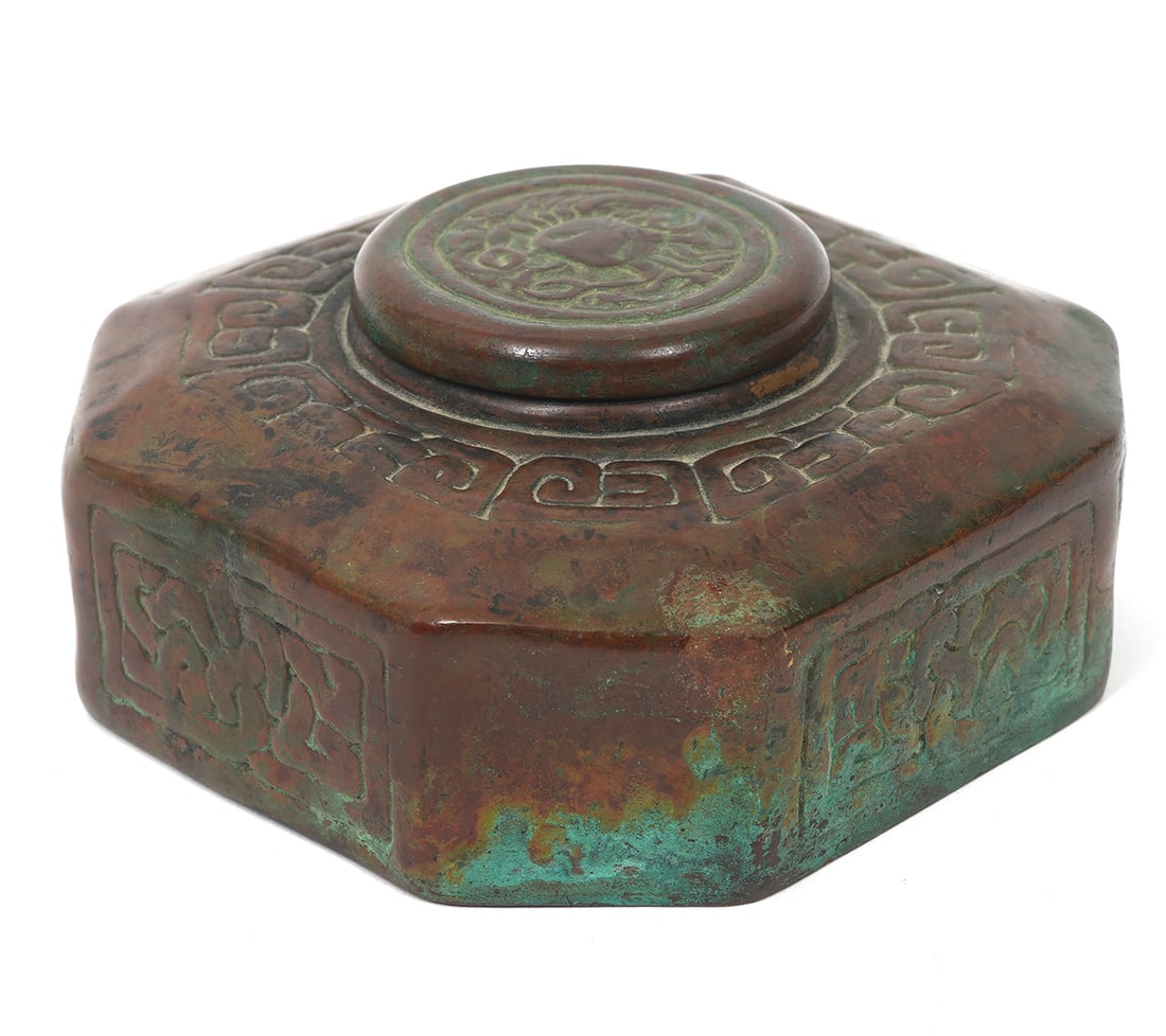 Tiffany Studios Bronze Zodiac Crab Inkwell (1 of 8)