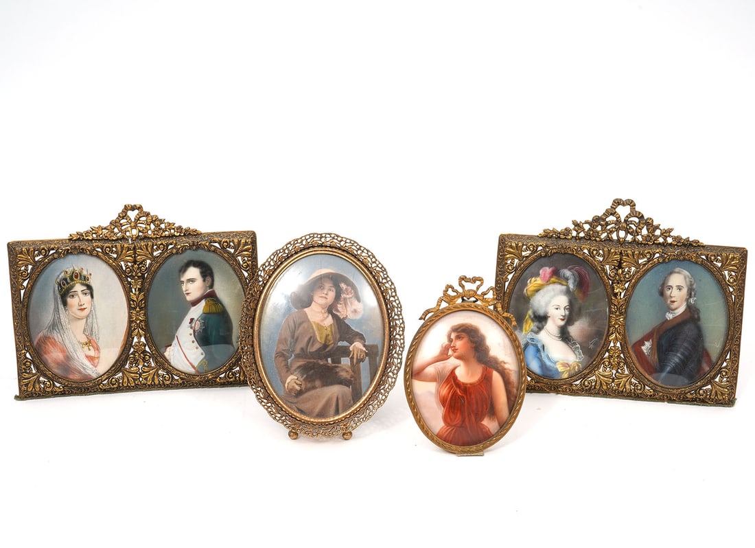 6 Vintage Oval Frames Includes 2 Doubles (1 of 3)