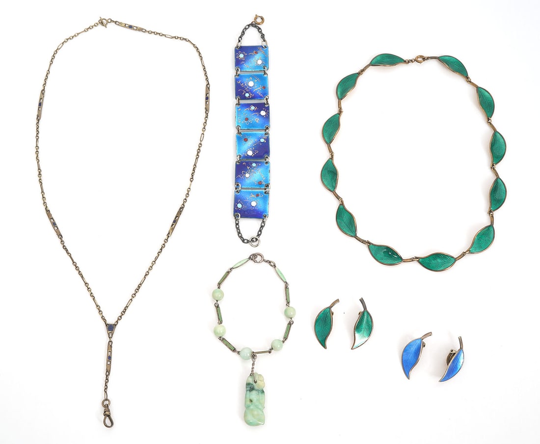 Assorted Lot of 6 Pcs. Costume Jewelry (1 of 17)