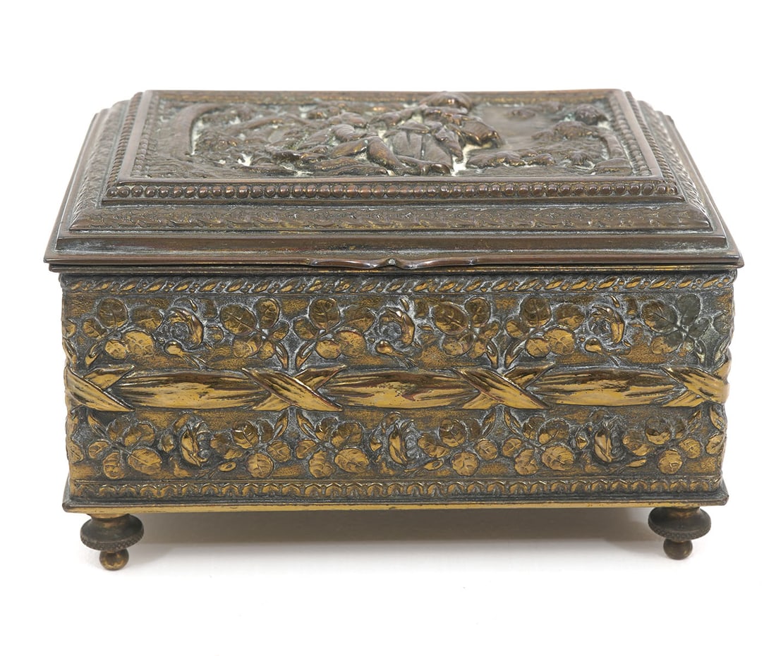 Continental European Repousse Brass Trinket Box (1 of 8)