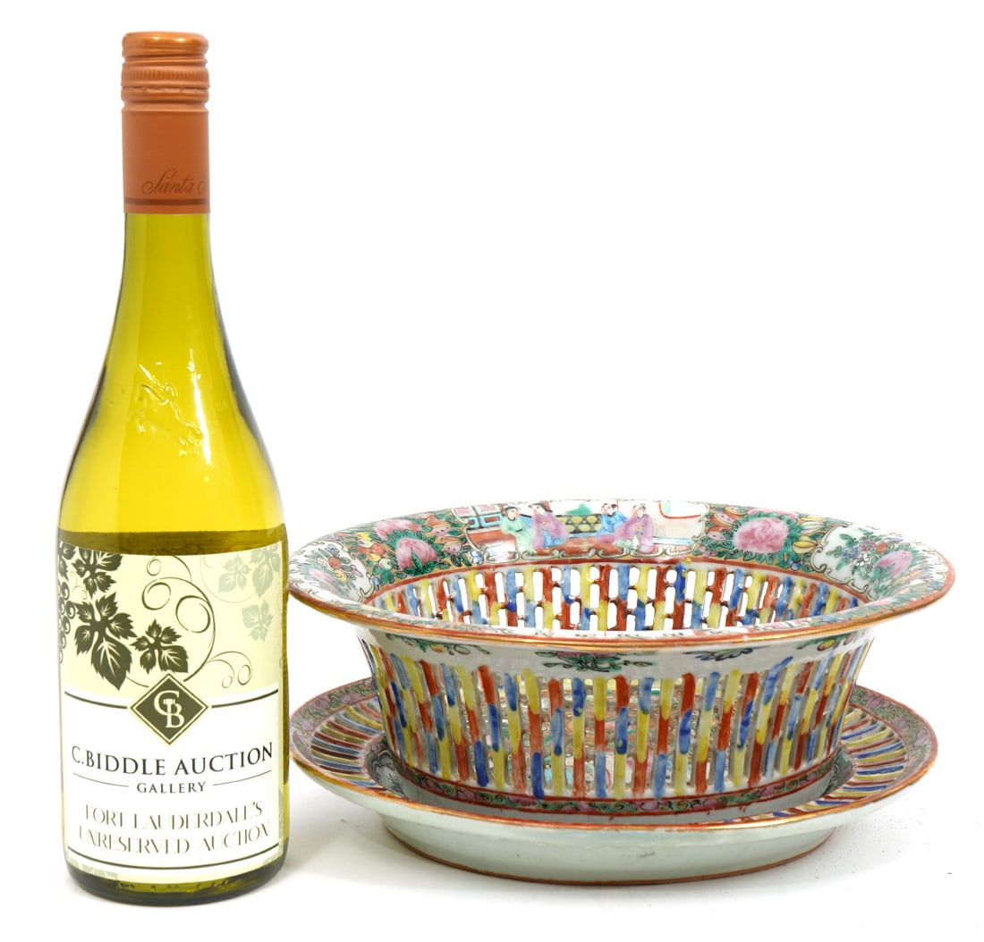 Chinese Rose Medallion Reticulated Bowl Underplate (1 of 6)