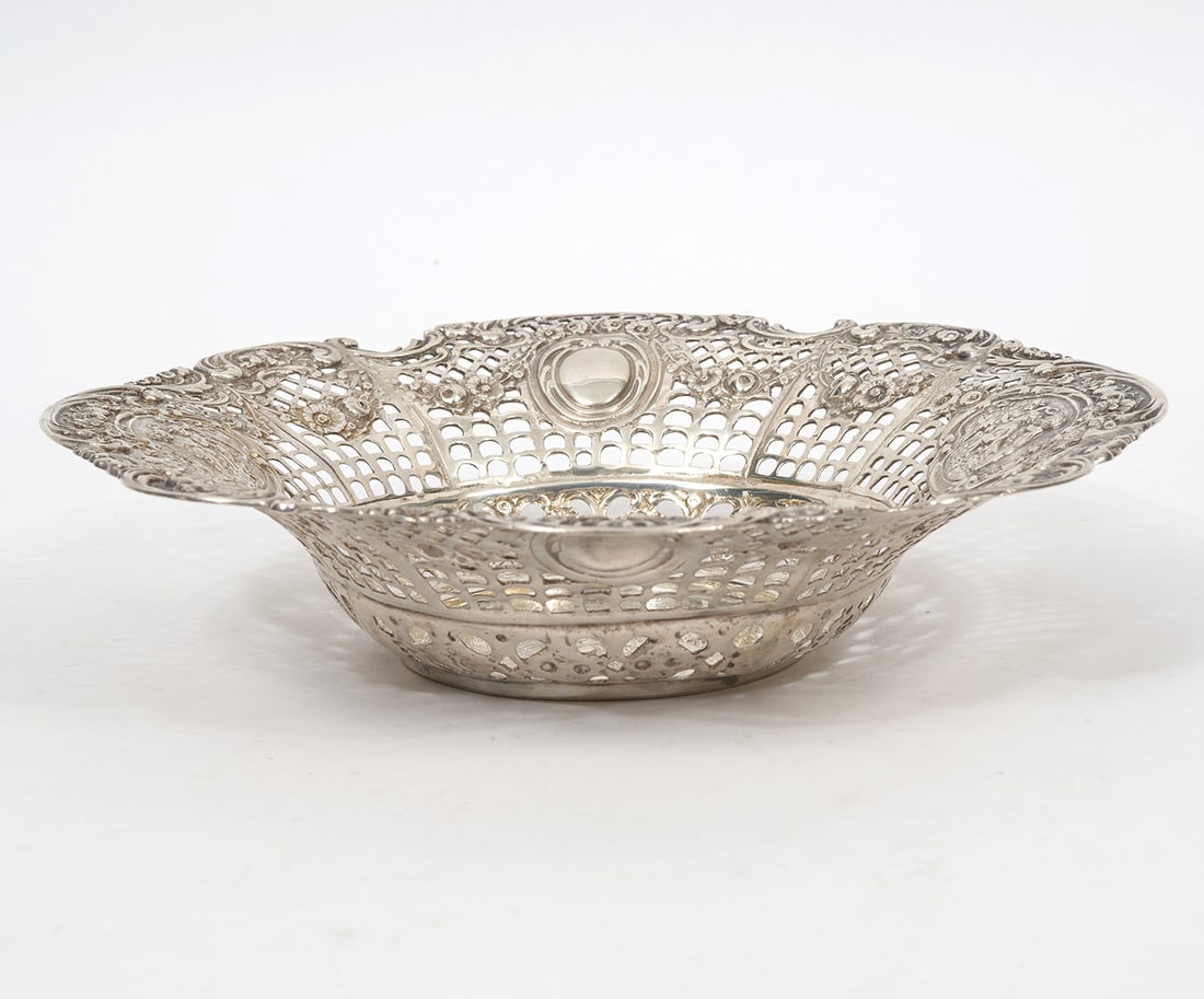 Repousse Sterling Silver Cherub Reticulated Basket (1 of 7)