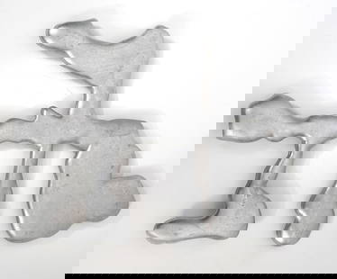 Richard Deacon Poured Aluminum Sculpture: Richard Deacon (Welsh, b. 1949) poured aluminum sculpture with stamped initials. Measures 13"H x 9"W. Condition report: Good condition, please examine all photos closely. Contact C. Biddle Auction Gal