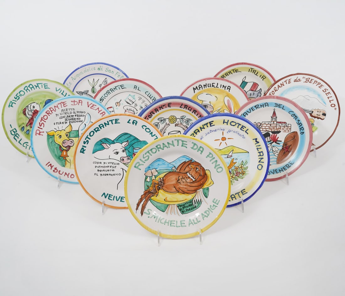 12 Italian Hand-Painted Pottery Ristorante Plates (1 of 15)
