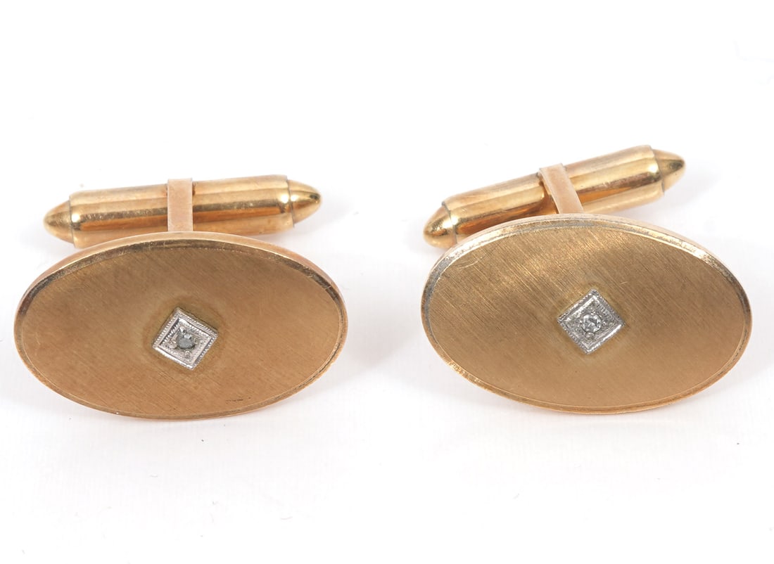Kremetz Gold Filled Diamond Satin Finish Cufflinks: Kremetz gold filled and diamond with satin finish oval cufflinks, measures 22mm x 13mm. Condition report: Good condition, please see all photos. Contact C. Biddle Auction Gallery for more detailed inf