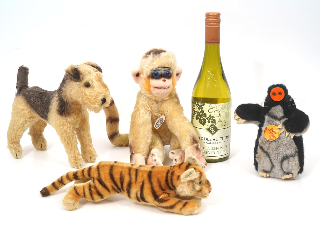 Four Steiff Toy Animals (1 of 13)