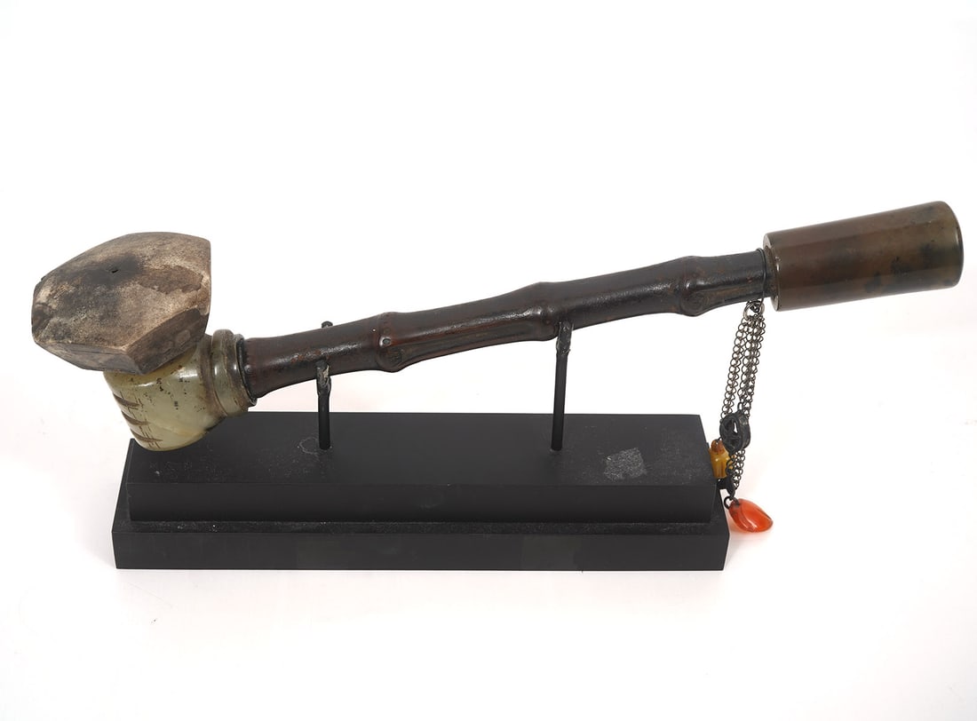Antique Chinese Opium Pipe and Display Stand (1 of 8)