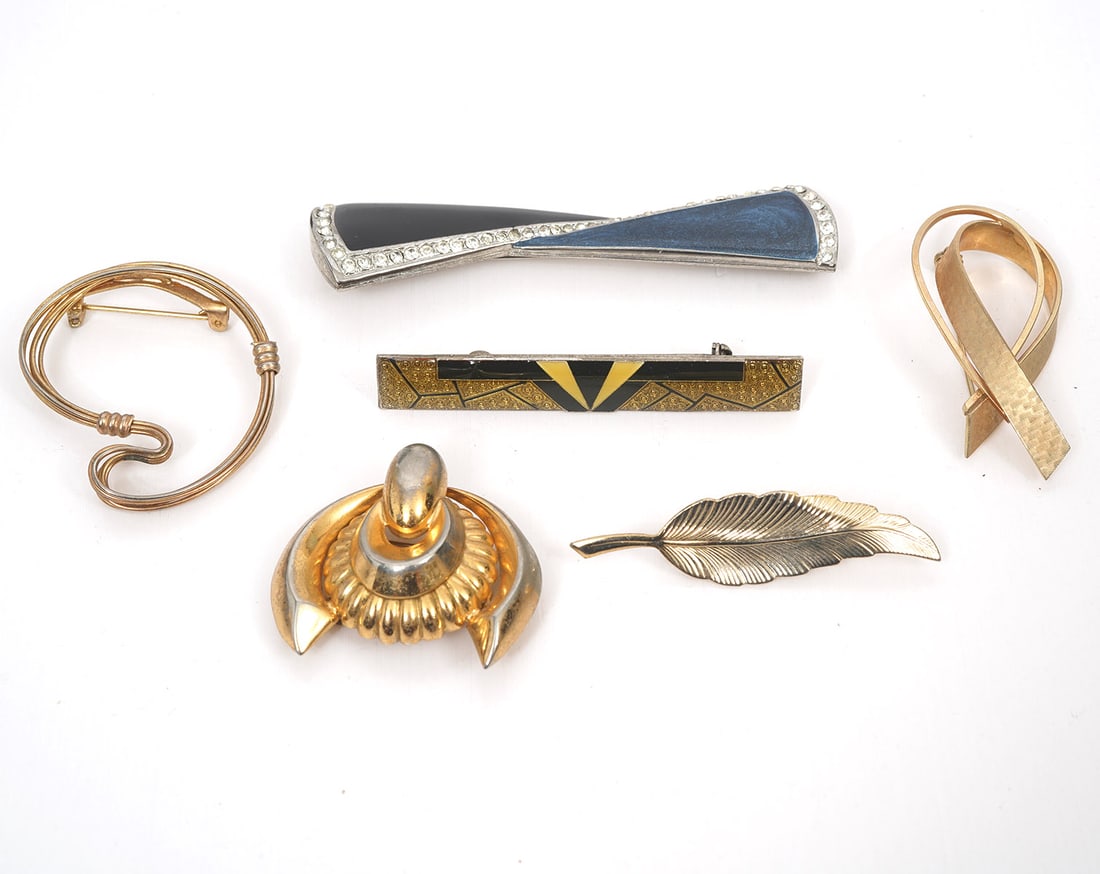 Selection of Six Costume Jewelry Pins (1 of 4)