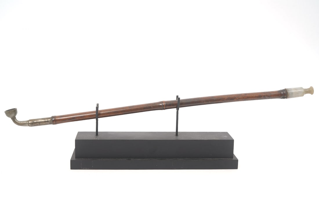 Chinese Long Smoking Pipe with Display Stand (1 of 5)