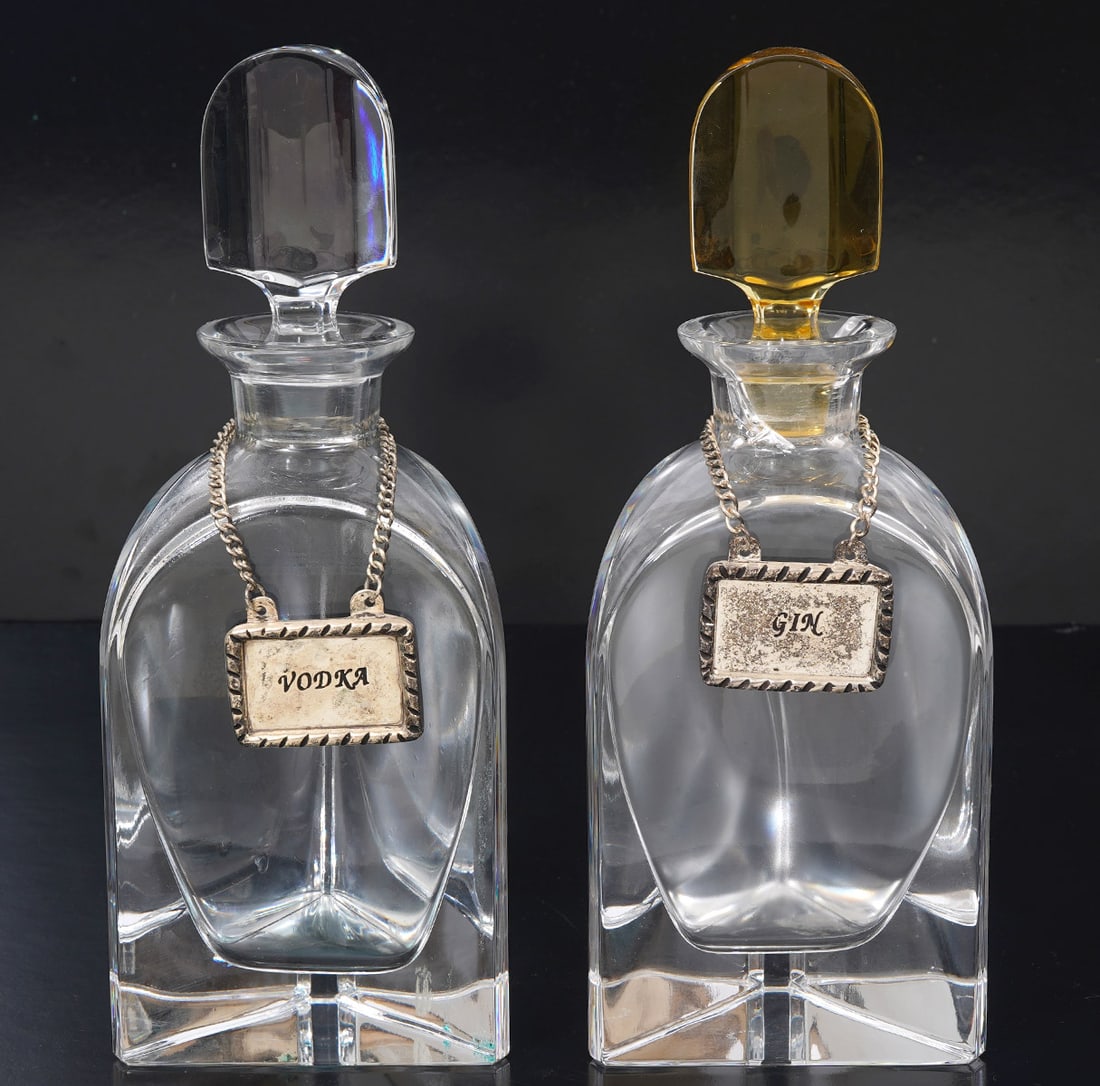 Two Atlantis Crystal Decanters with Liquor Tags (1 of 9)