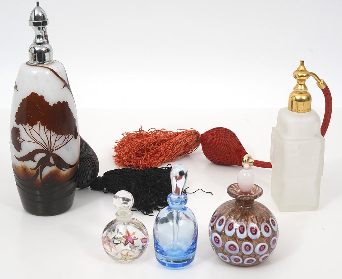 Six Vintage Perfume Bottles Including Lalique (1 of 7)