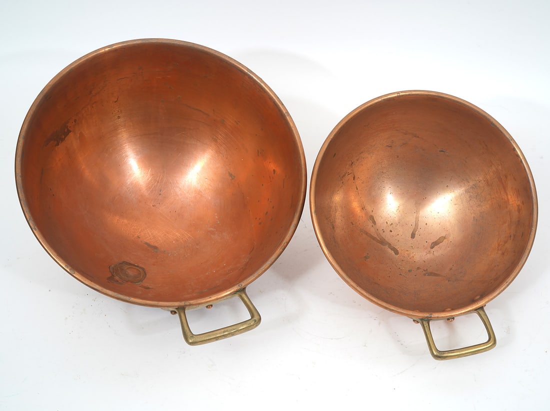 Two French Copper Vintage Mixing Bowls (1 of 4)