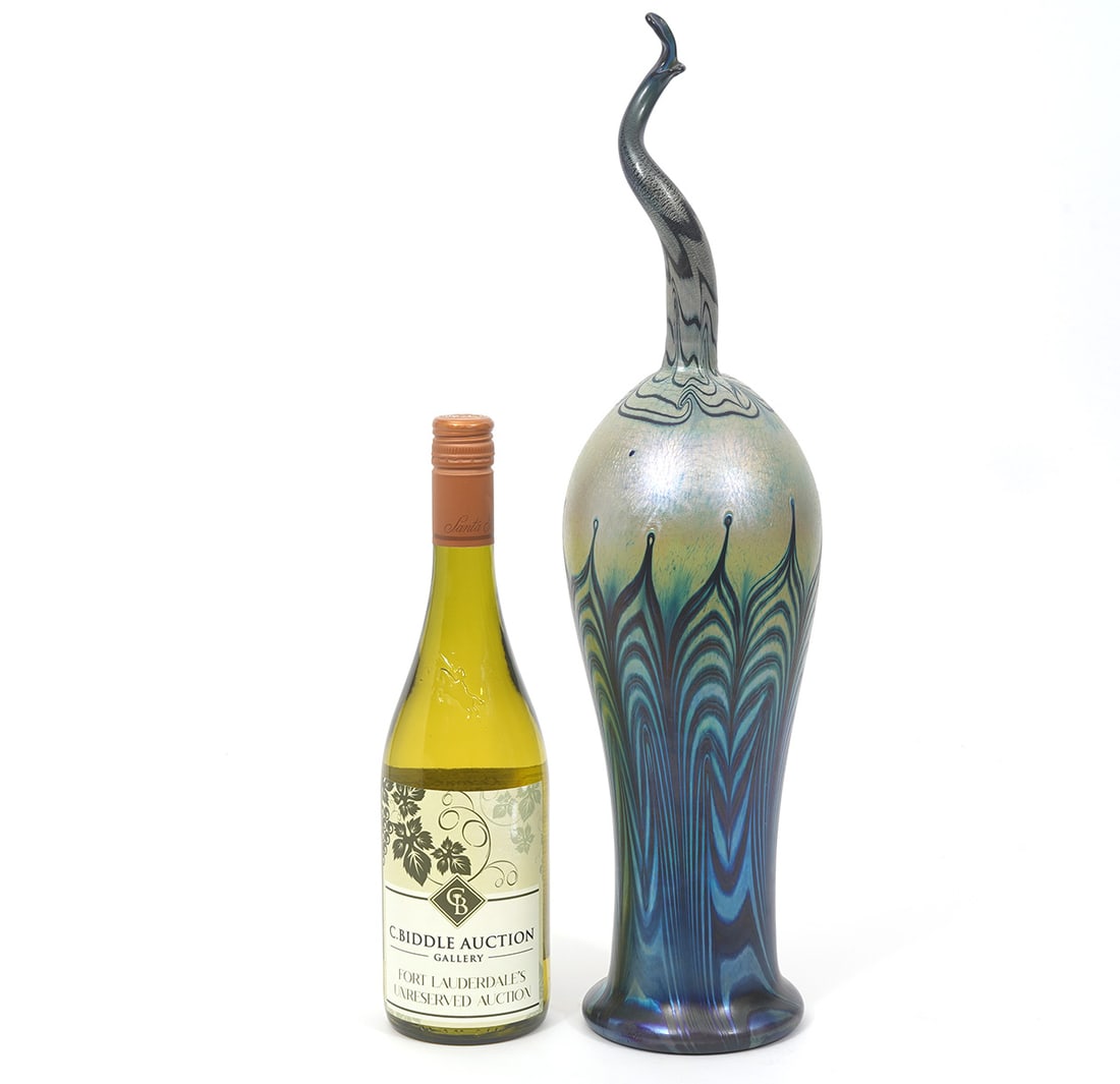 Saul Alcaraz Pulled Feather Art Glass Sculpture: Saul Alcaraz pulled feather art glass sculpture, unusual form with iridescent blueish green hues. Measures 19"H x 5"W. Condition report: Good condition, please examine all photos closely. Contact C. B