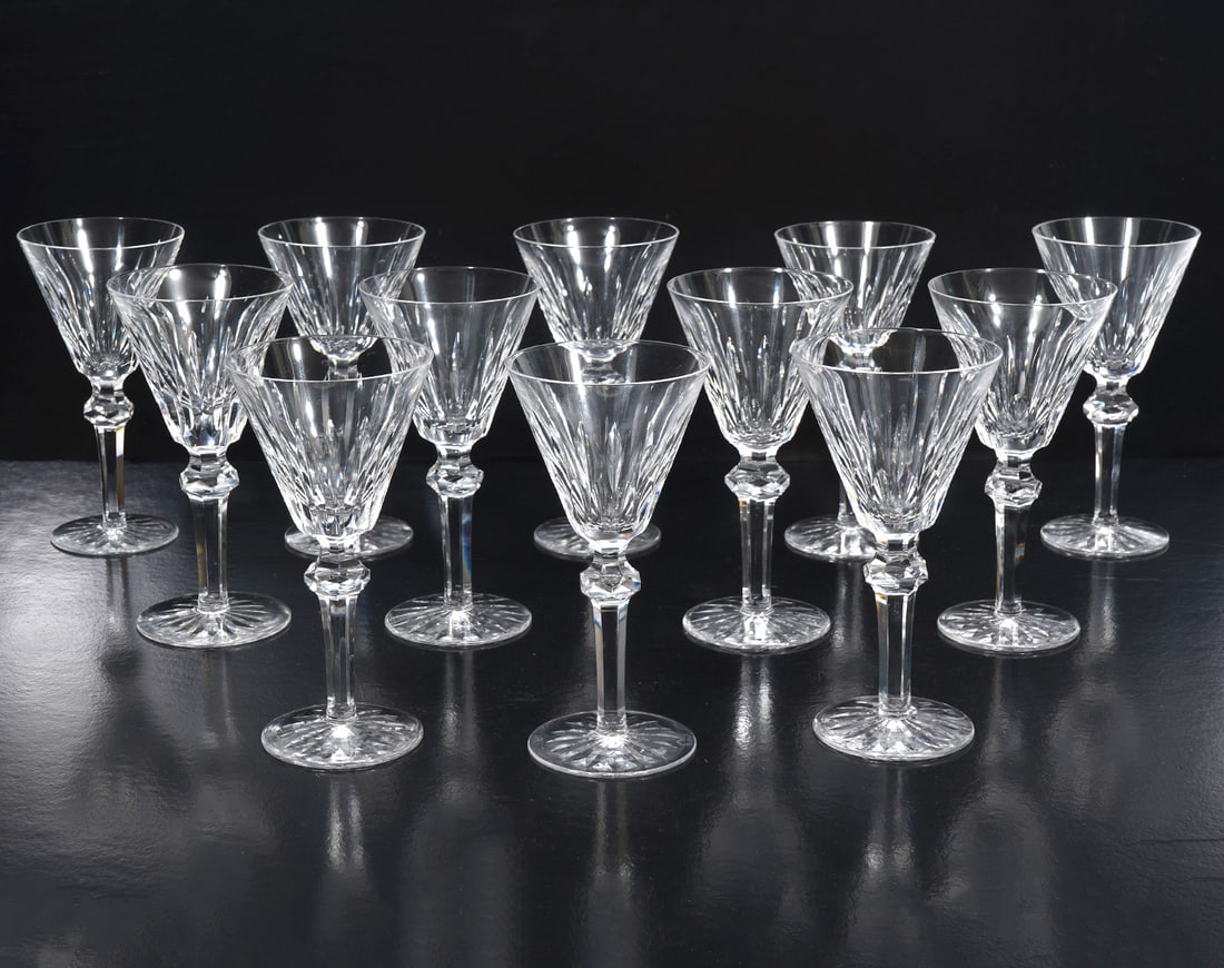 12 Waterford 'Shandon' Claret Wine Glasses: 12 Waterford 'Shandon' crystal claret wine glasses. Each measures 6.75"H x 3.5"W. Condition report: Good condition, please examine all photos closely. Contact C. Biddle Auction Gallery for more detail