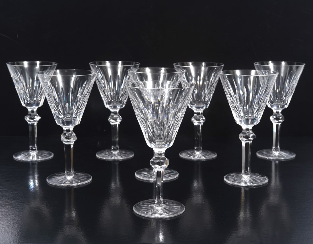 12 Waterford 'Shandon' Claret Wine Glasses: 12 Waterford 'Shandon' crystal claret wine glasses. Each measures 6.75"H x 3.5"W. Condition report: Good condition, please examine all photos closely. Contact C. Biddle Auction Gallery for more detail