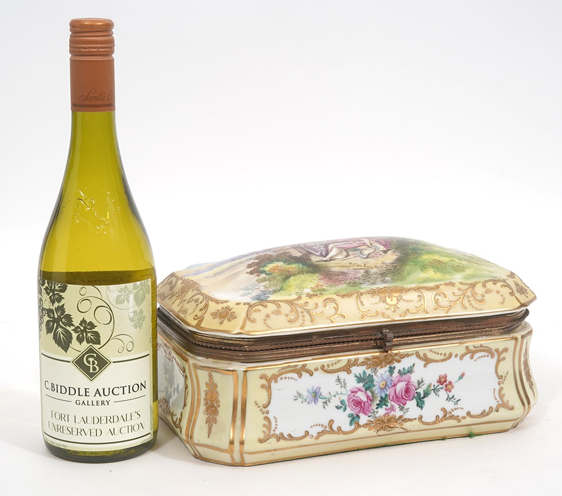 Continental European Hand-Painted Dresser Box (1 of 10)