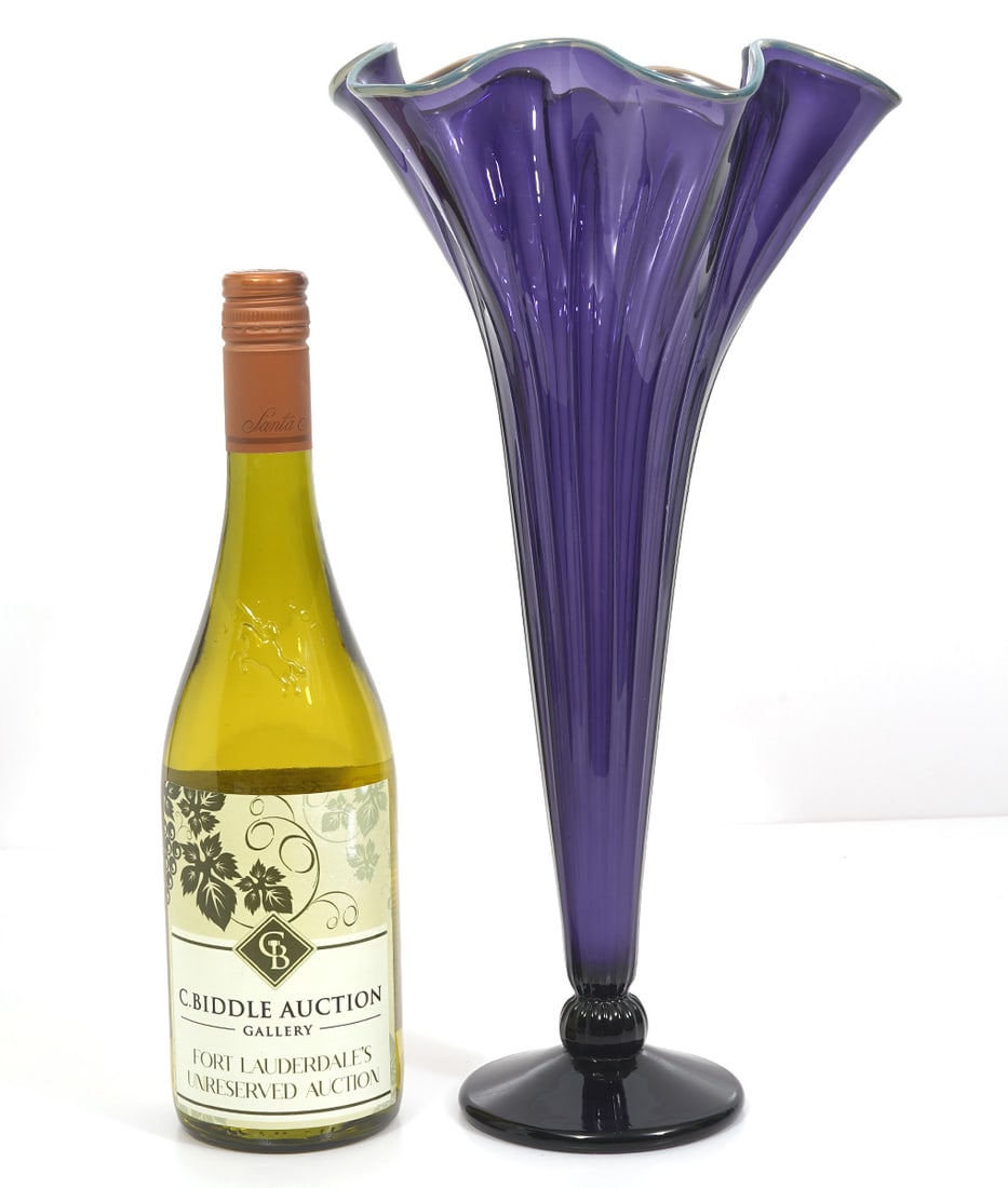 Rick Strini Art Glass Ruffled Edge Trumpet Vase (1 of 6)