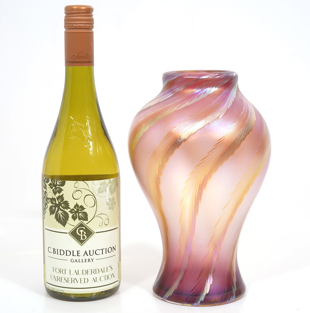 Corriea Pink Pulled Feather Art Glass Vase (1 of 8)