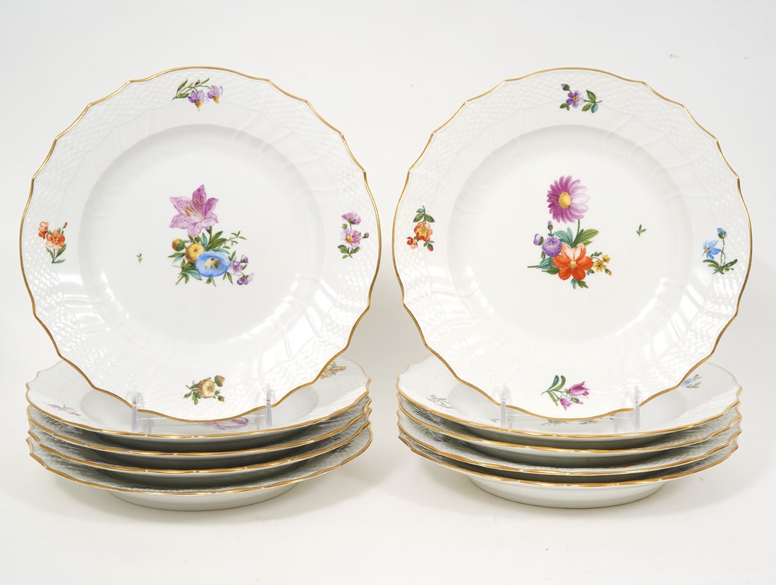10 Royal Copenhagen "Saxon Flower" Dinner Plates: 10 Royal Copenhagen "Saxon Flower" Danish porcelain dinner plates (10" diameter). Condition report: Good condition, please examine all photos closely. Contact C. Biddle Auction Gallery for more detail