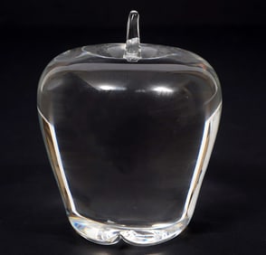 Steuban Crystal Apple Paperweight