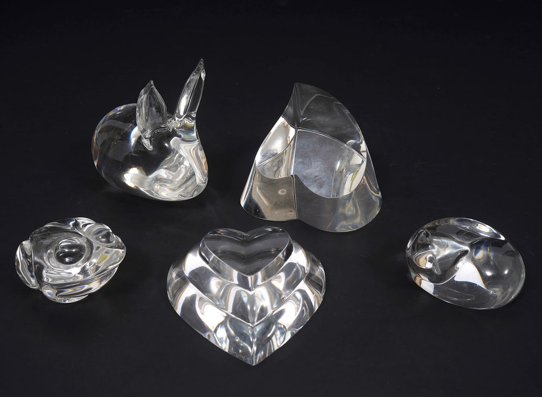 Five Steuben Crystal Paperweights (1 of 9)