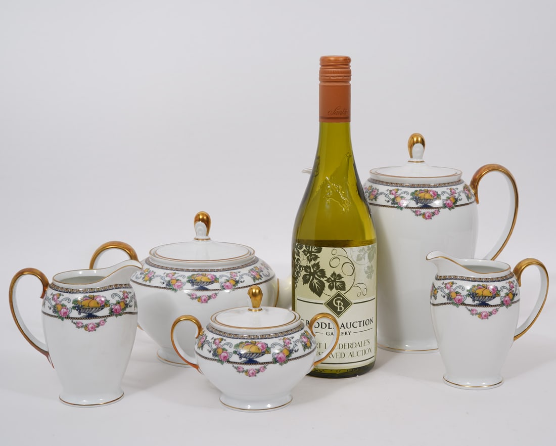 Rosenthal 'Della Robbia' Porcelain Tea/Coffee 5Pcs (1 of 6)