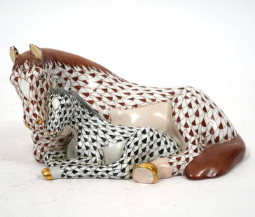 Herend Brown Black Fishnet Mare & Foal Figurine: Herend brown black fishnet mare & foal porcelain figurine, hallmarked underside. Measures - 5.5"L x 4"W x 3"H. Condition report: Good condition, please examine all photos closely. Contact C. Biddle Au