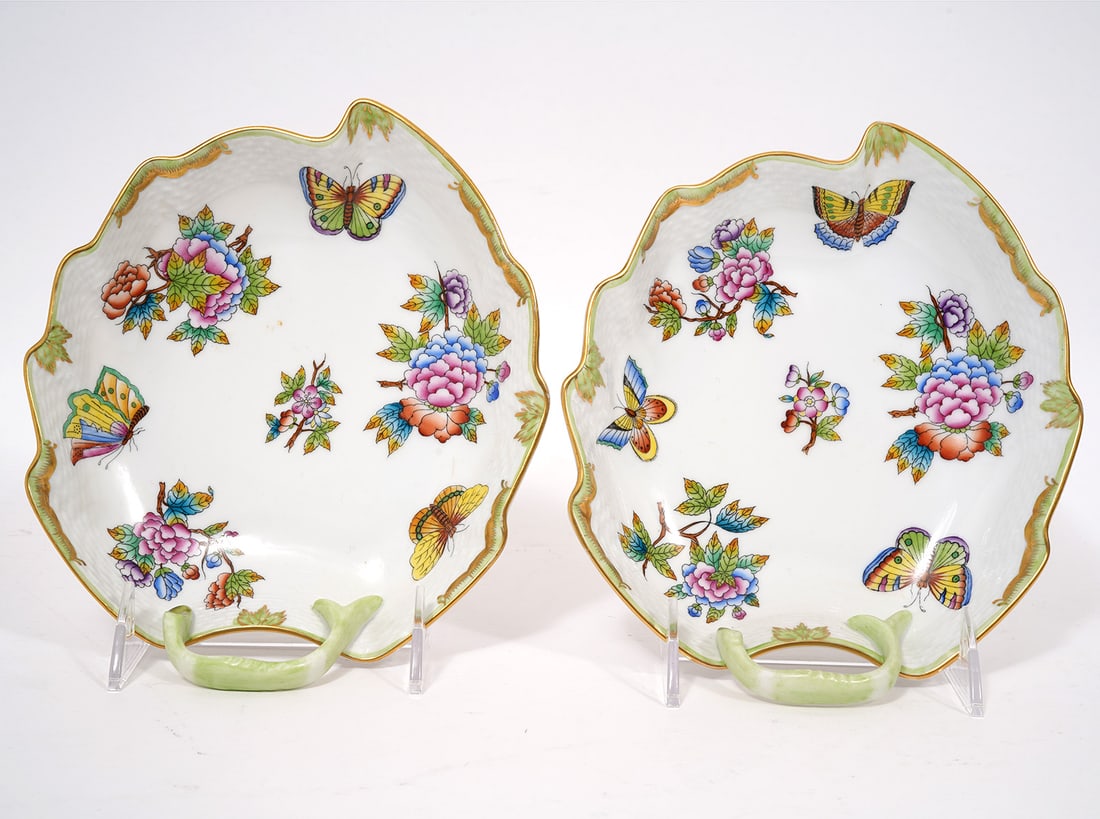Pr Herend Queen Victoria Green Leaf Dishes (1 of 6)