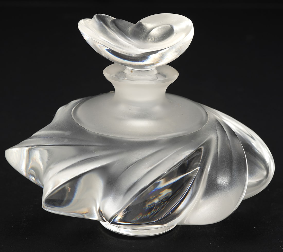 Lalique 'Samoa' Frosted Perfume Bottle (1 of 5)