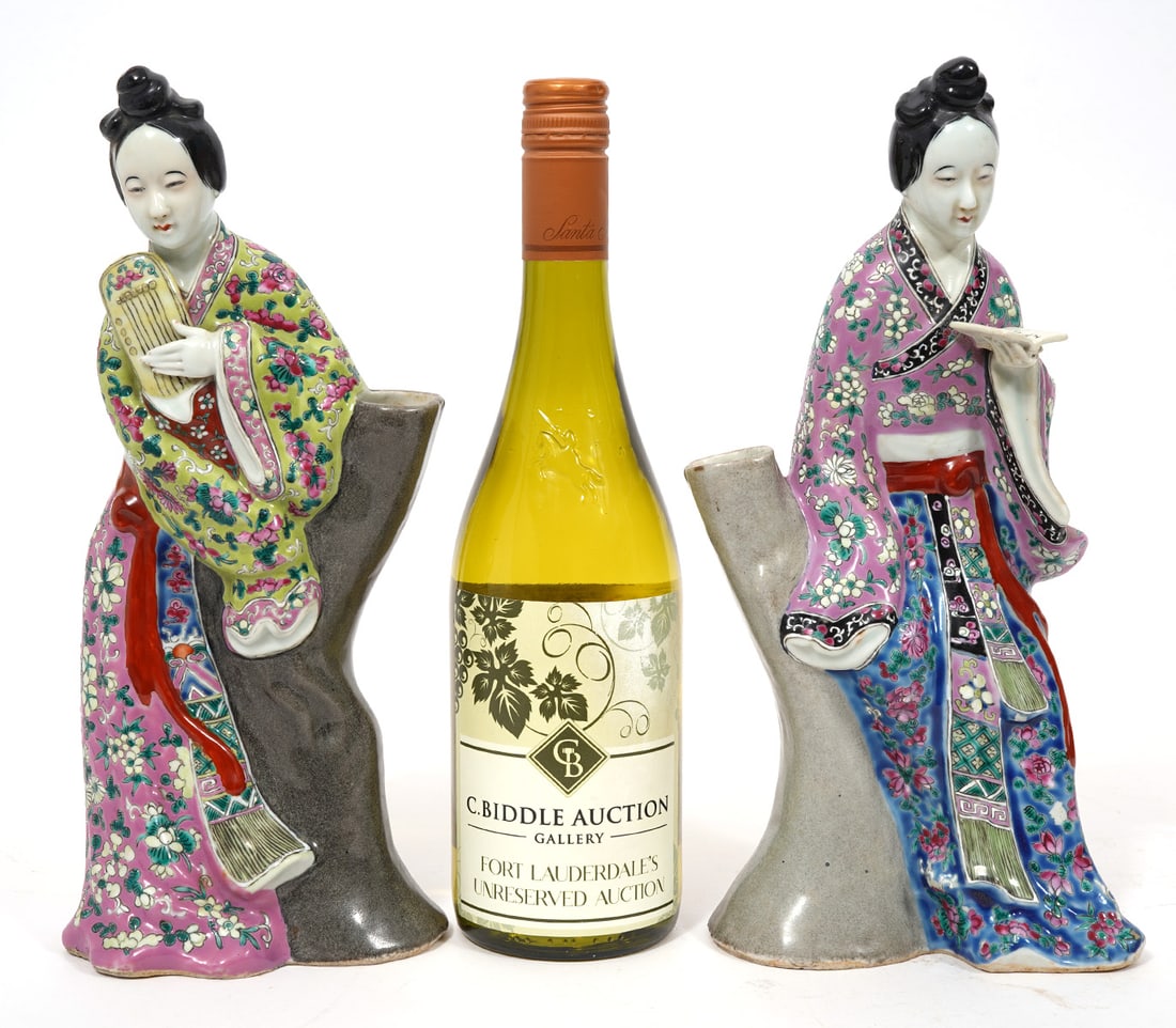 Two Chinese Figural Porcelain Vases (1 of 6)