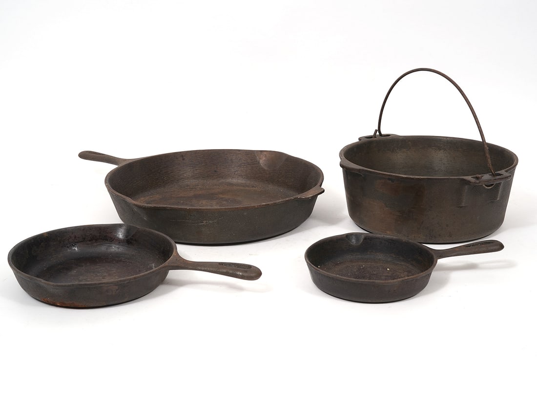 4 pcs Vintage Cast Iron Griswold Wagner Ware (1 of 8)
