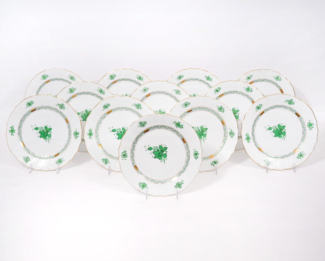 12 Herend Chinese Bouquet Green 10" Dinner Plates (1 of 3)