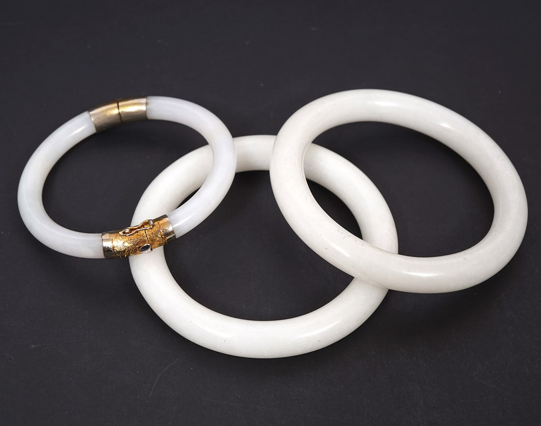3 White Chinese Jade Bangle Bracelets (1 of 3)