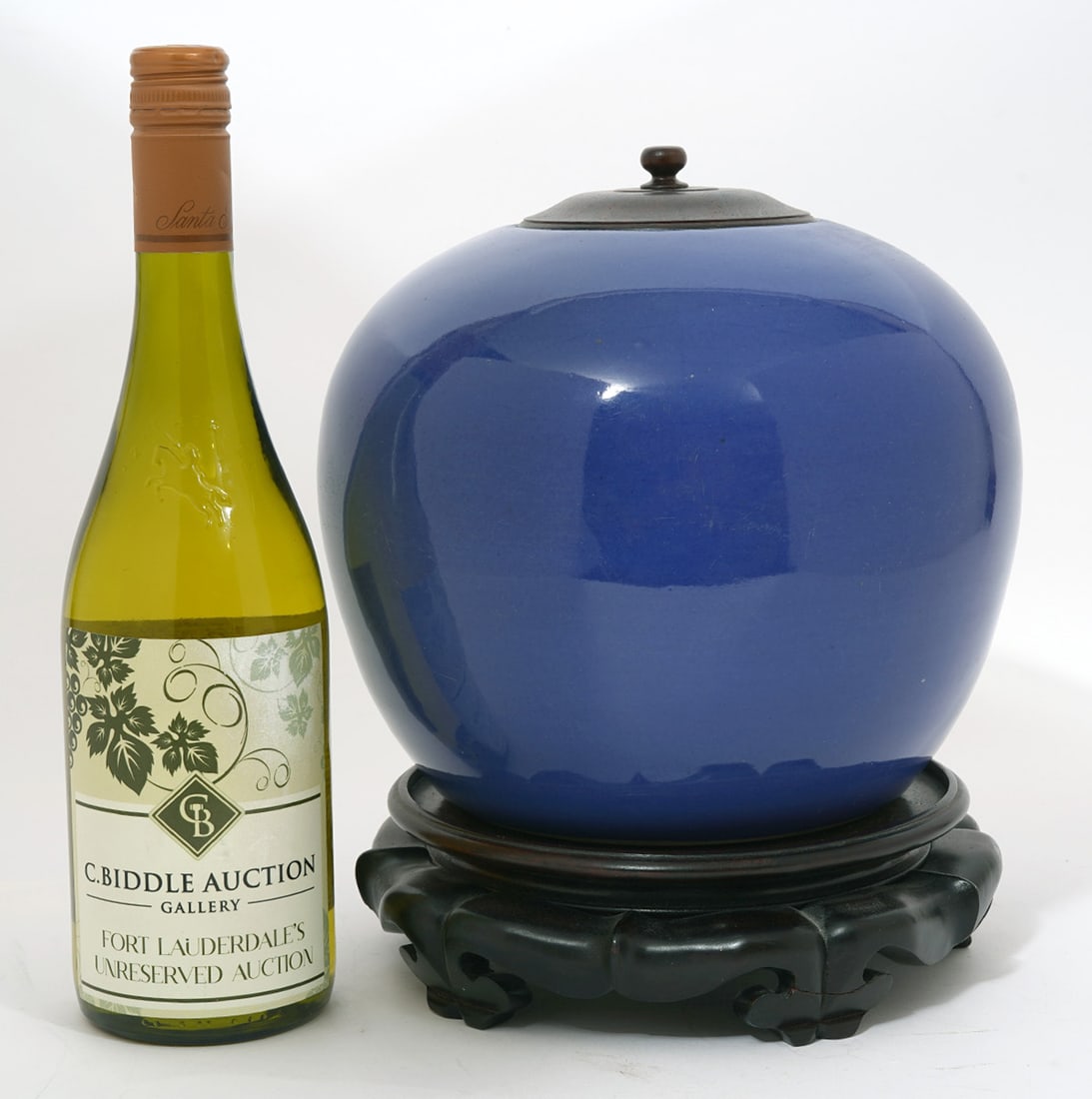 Chinese Blue Porcelain Ginger Jar with Stand (1 of 7)