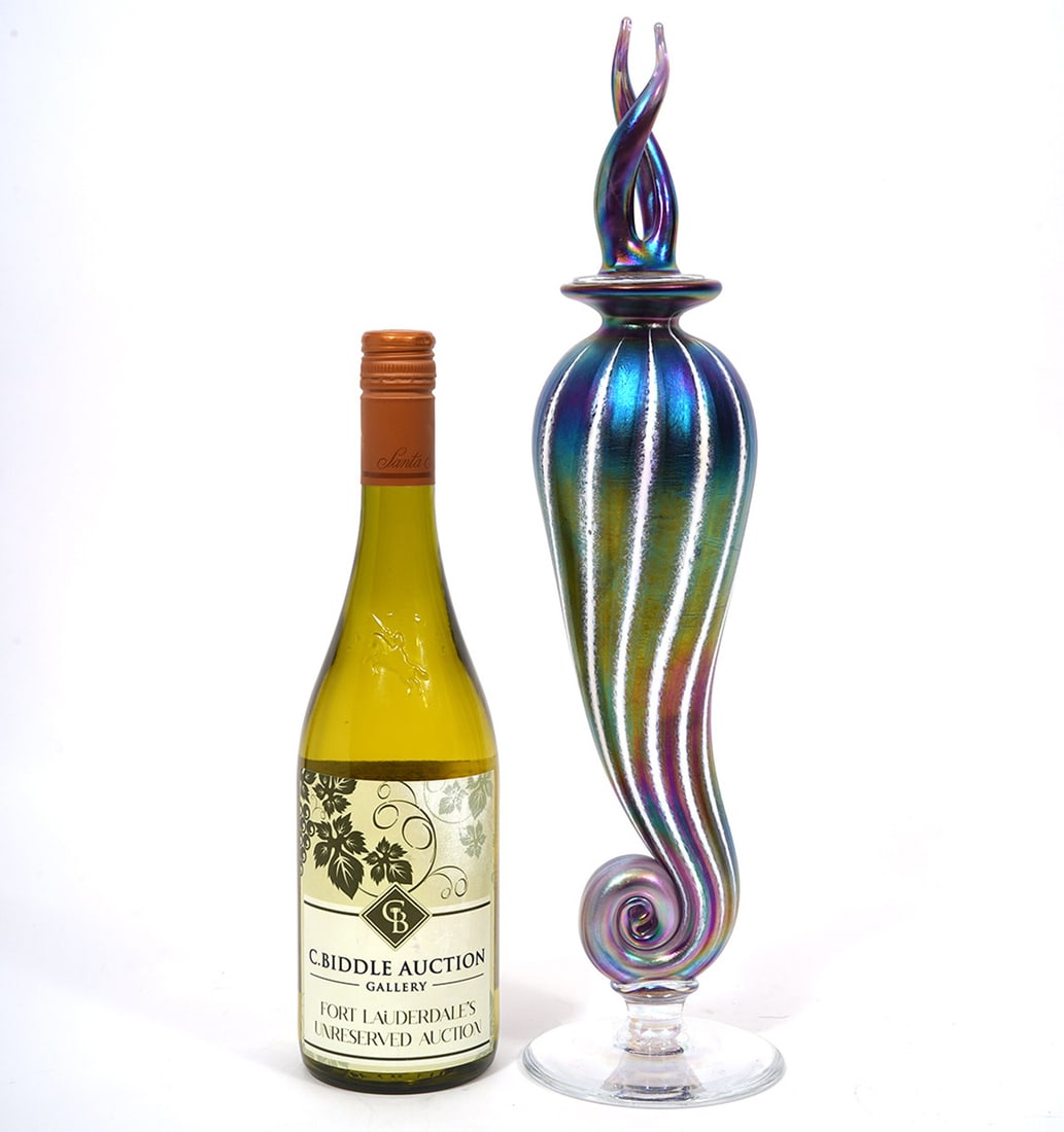 Igor Muller Iridescent Curly Perfume Bottle (1 of 11)