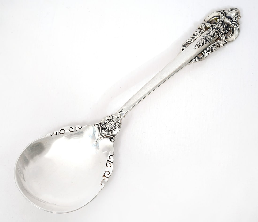 Wallace 'Grand Baroque' Sterling Sugar Spoon (1 of 5)