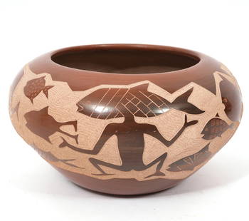 Dolly Naranjo Smith Pueblo Indian Pottery Bowl: Dolly Naranjo Smith (Santa Clara Pueblo) aquatic themed carved bowl. Measures 4.5"H x 8"W and is signed underside. Condition report: Good condition, please examine all photos closely. Contact C. Biddl