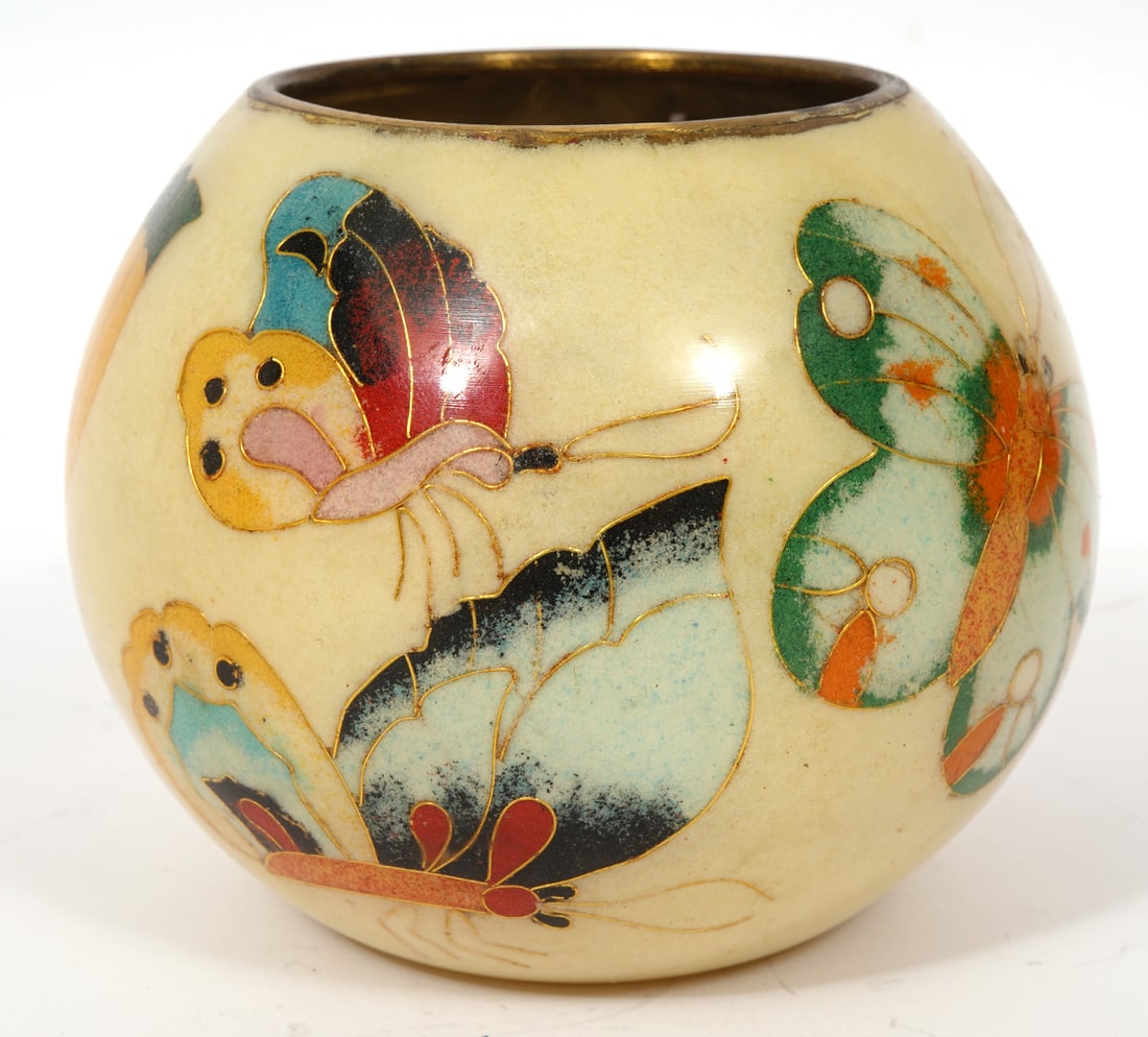 Chinese Wireless Cloisonne Butterfly Vase: Chinese wireless cloisonne vase, decorated with polychromatic butterflies all around. Measures 3.35"H x 4"W. Condition report: Good condition, very minor enamel loss, please examine all photos closely