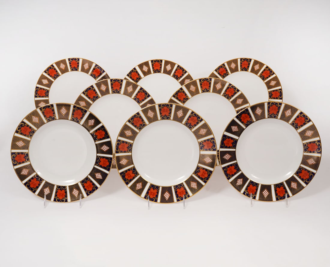 8 Royal Crown Derby 'Derby Border' Dinner Plates (1 of 3)