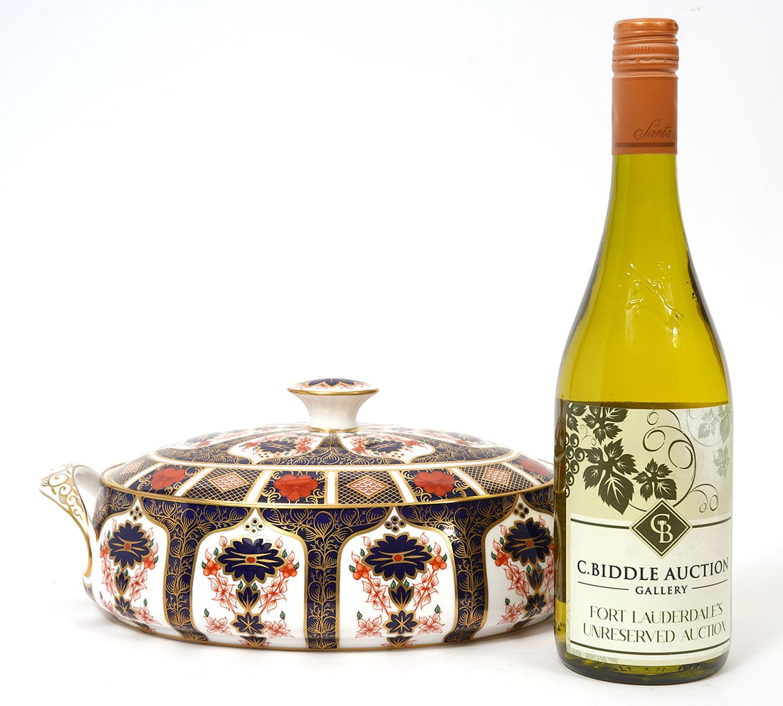 Old Imari' Royal Crown Derby Vegetable Tureen (1 of 7)